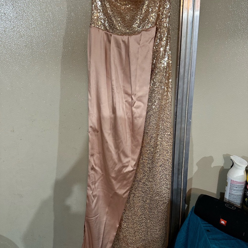 Form dress rose gold